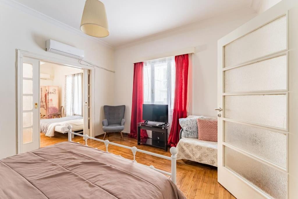 Amazing 3Bdr Apt With Unique Roof Garden In Plaka Athens Exterior photo
