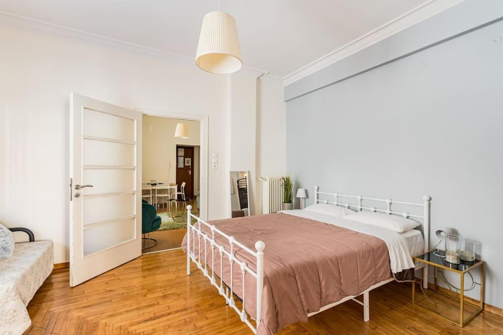 Amazing 3Bdr Apt With Unique Roof Garden In Plaka Athens Exterior photo