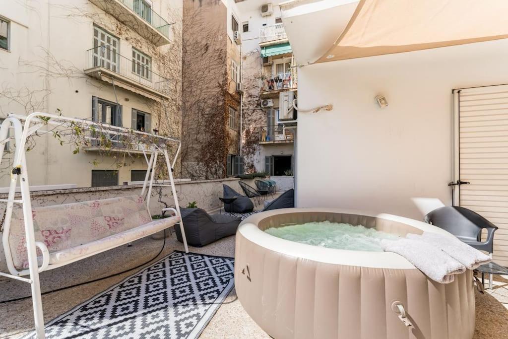Amazing 3Bdr Apt With Unique Roof Garden In Plaka Athens Exterior photo