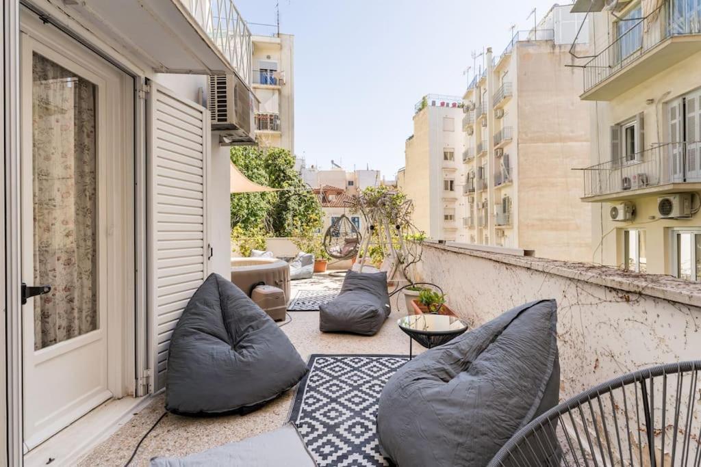 Amazing 3Bdr Apt With Unique Roof Garden In Plaka Athens Exterior photo